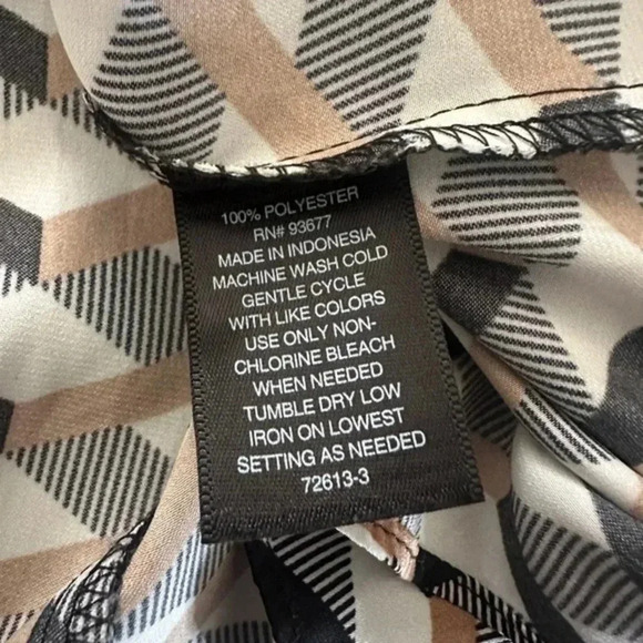 5/$30 Worthington Blouse Size S Long Sleeve - Picture 4 of 4